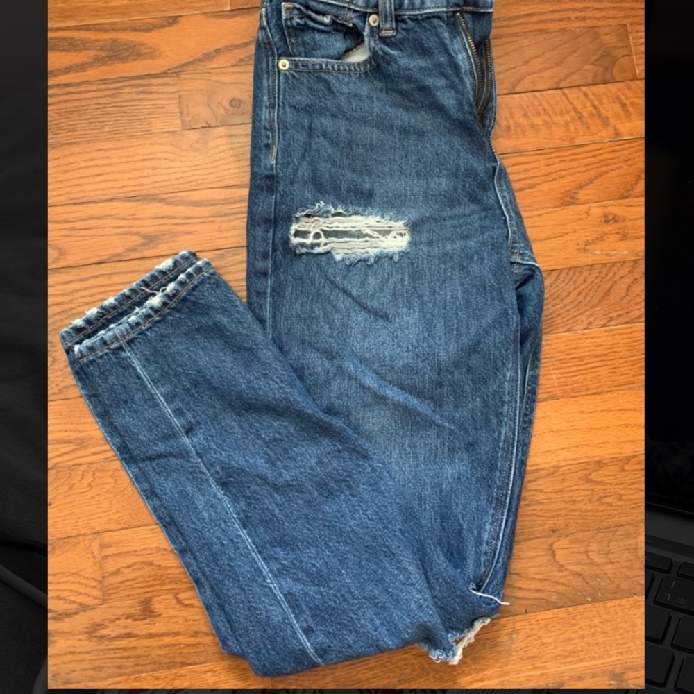 American eagle ripped mom jeans.